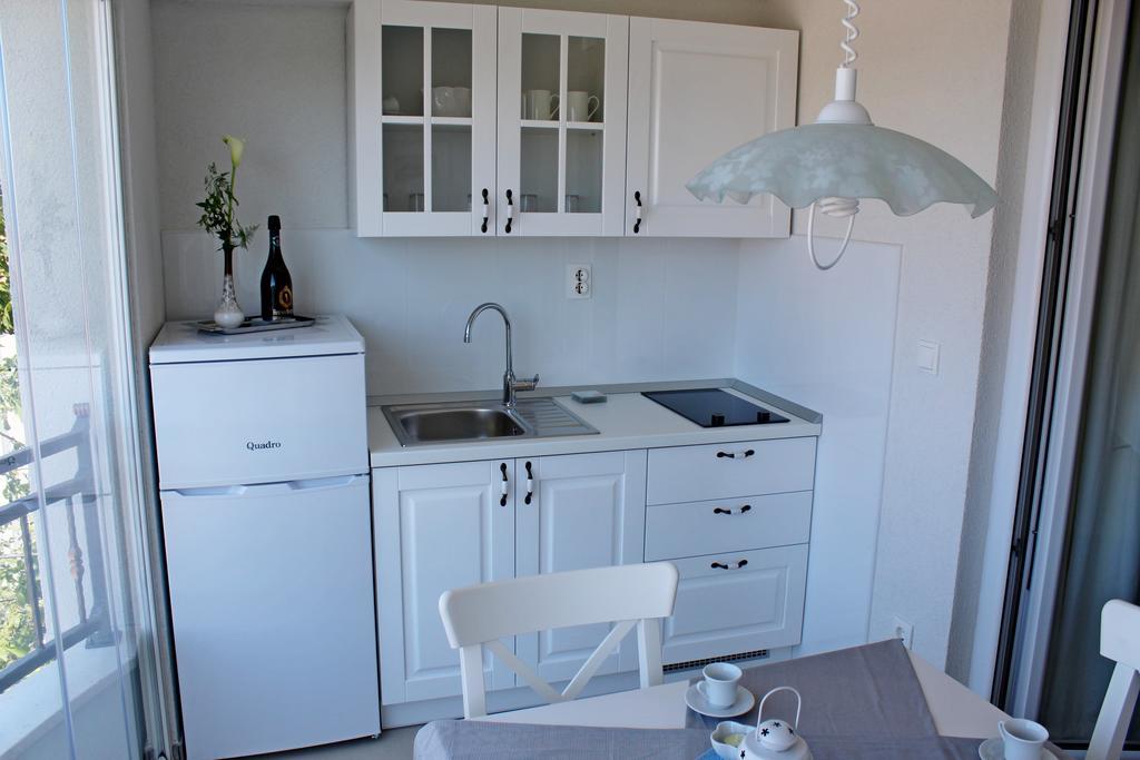 Apartments Adriona With Parking Makarska Exterior foto