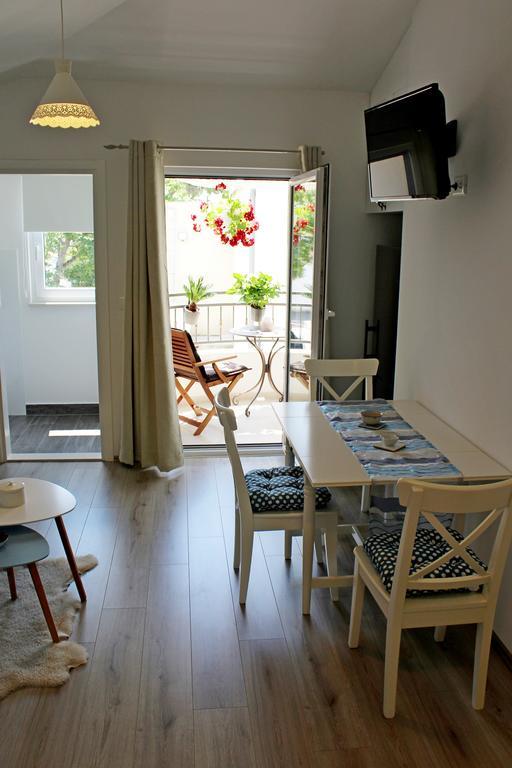 Apartments Adriona With Parking Makarska Exterior foto